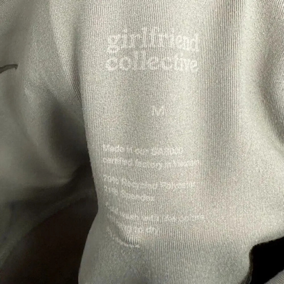 Girlfriend Collective Compressive High Rise Leggings in Olive Green Size Medium - Picture 4 of 4